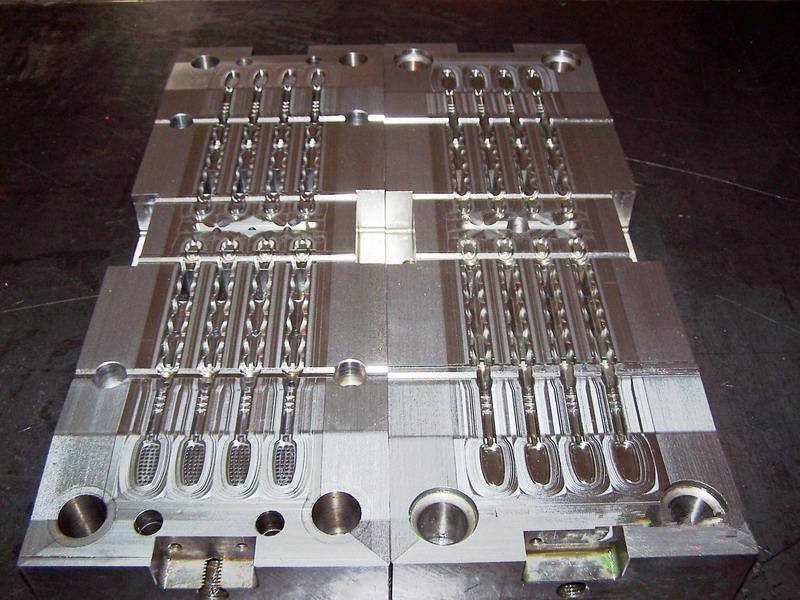 Multi - color mold - AIKLAR